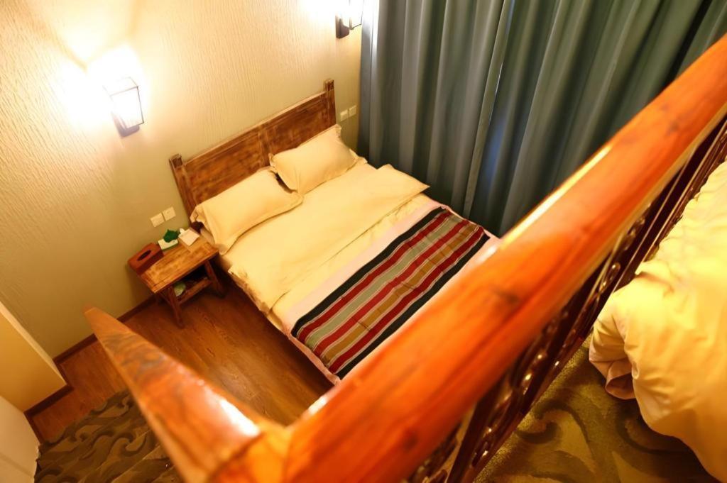 Guilin Lotus Hotel Экстерьер фото